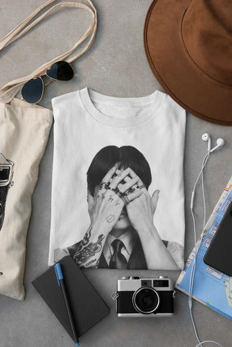 Playera Unisex Wp Modelo Jungkook Manos BTS
