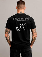 Playera WEAR PRINT TEAM WANG, JACKSON CON IMPRESION DE BOLSILLO Y ESPALDA!
